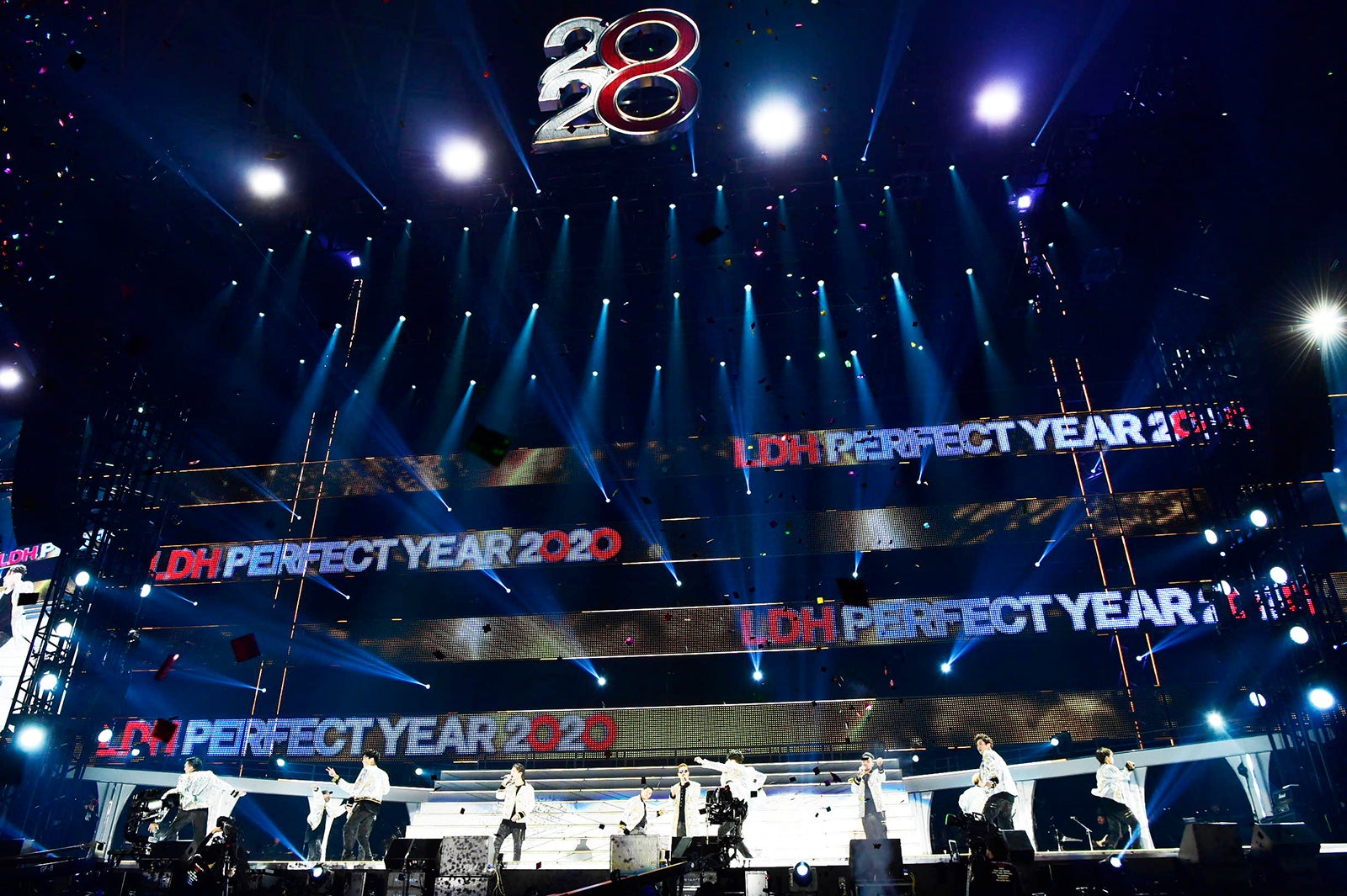 EXILE／「LDH PERFECT YEAR 2020 COUNTDOWN LIVE 2019→2020“RISING”」より（画像提供：所属事務所）