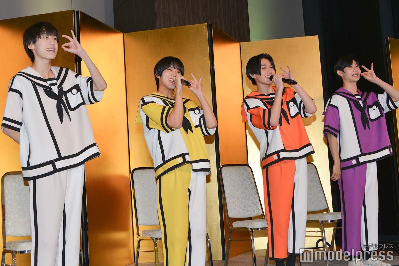 THE SUPER FRUIT／（左から）阿部隼大、星野晴海、田倉暉久、鈴木志音 （C）モデルプレス